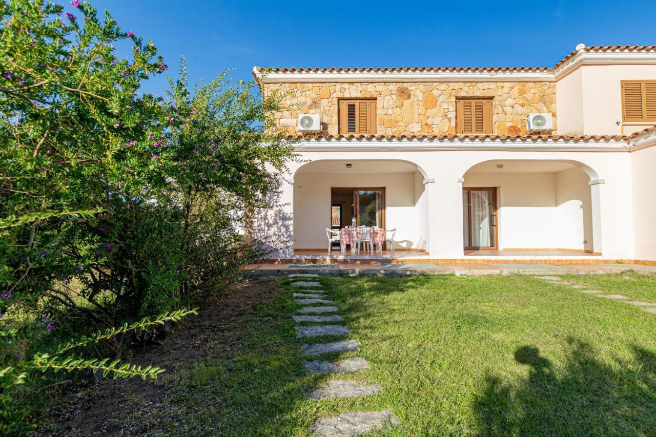 Appartamento Sette Posti Vicino Al Centro Di San Teodoro San Teodoro  Buitenkant foto
