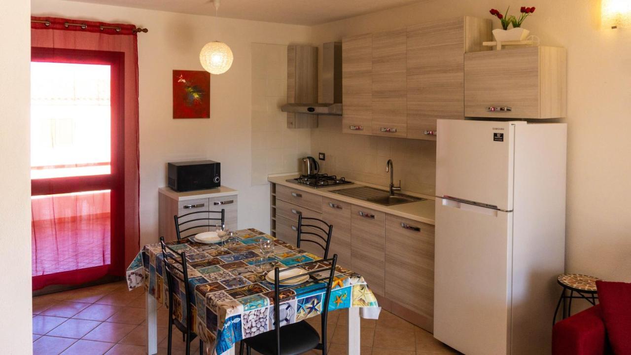Appartamento Sette Posti Vicino Al Centro Di San Teodoro San Teodoro  Buitenkant foto