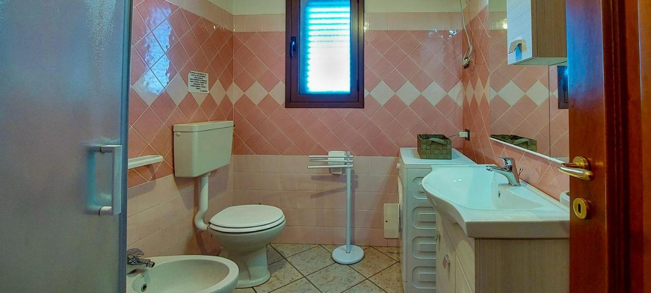 Appartamento Sette Posti Vicino Al Centro Di San Teodoro San Teodoro  Buitenkant foto